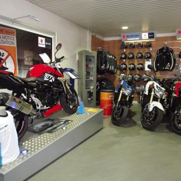 SUZUKI LA DEFENSE - TEAM MSR