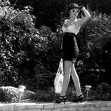 Estelle M