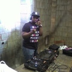 DJ R