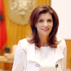 Jozefina Topalli