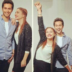 Demet & Ekin'in Mimikleri
