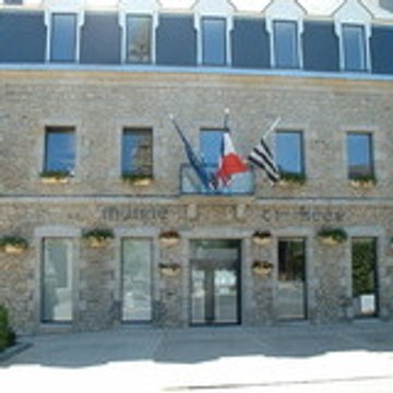 COMMUNE DE PLOUNEVEZ LOCHRIST