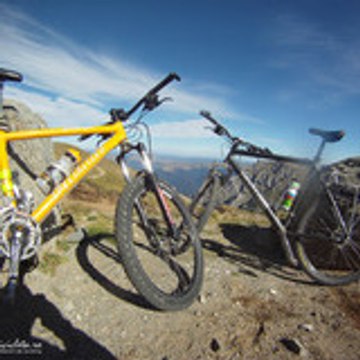 "Aventuri pe bicicletă"