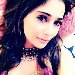 Sara Khan