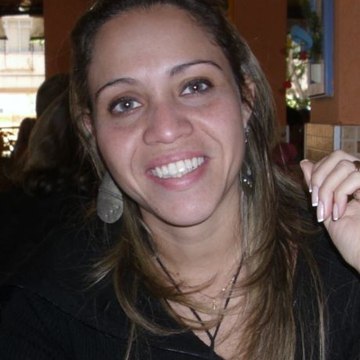 claudianepomuceno