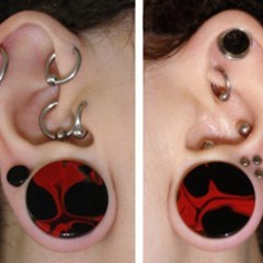 tragus piercing
