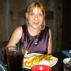 Kellyhelenthompson
