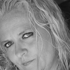 Kate DJ_PITCHOUNETTE