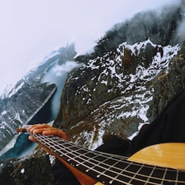 TheTravelingGuitarist