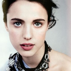 Margaret-Qualley