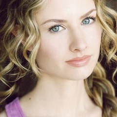 Caitlin-Thompson