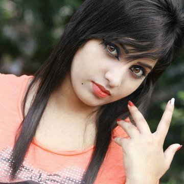 Manahil khan