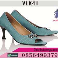 Sepatu kerja dan Sepatu Kantor