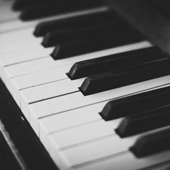 Learn Piano Online