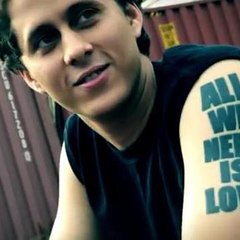 Canserbero Official