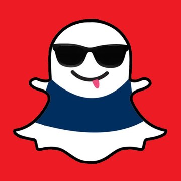 Celebrity Snaps