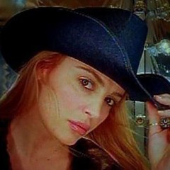 Paula Hunter
