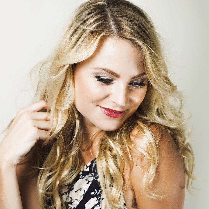 Dailymotion profile picture for @leah