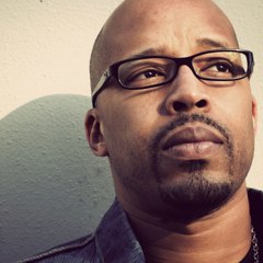 Warren G