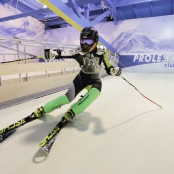 ski simulator Proleski - skiing indoor slope