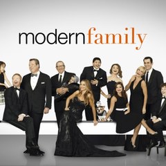 Modern Family Season 9 - TV SHOW