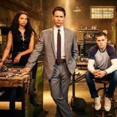 Watch Travelers *Season 2* Online