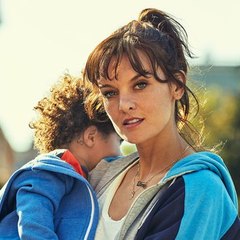 SMILF Season 1 - { TV PREMIERE }