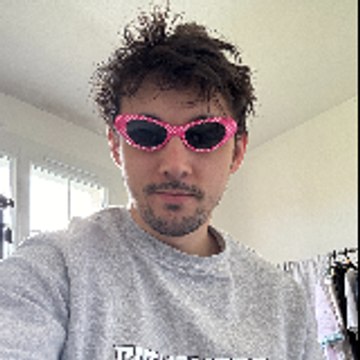 AlainTrue
