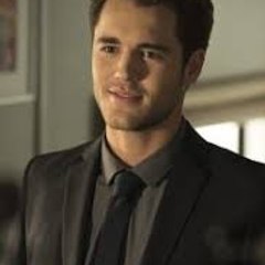 "Famous in Love" -(Season 02)- Episode 06