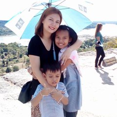 คุณนายอุ๊ ส.นำชัย