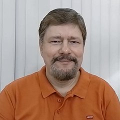Dr Eduardo Adnet