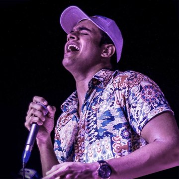 Víctor L García