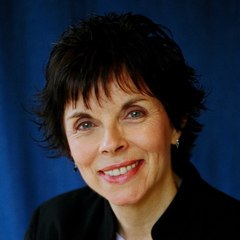 Dr Carolyn Dean