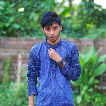 Emon Rivario