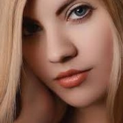 CelindaeCharron8