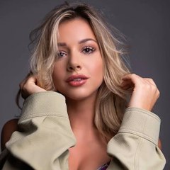 Emma heester