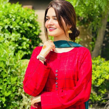 Kainat Faisal Official