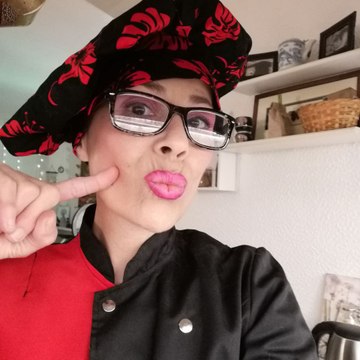 Mistress  Vegan  Chef