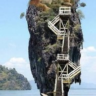 Knowledge with Entertainment