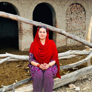 Aliza Sehar The Vlogger