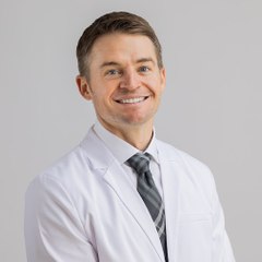 Dr. Zachary NaPier, MD