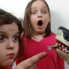 Freak Family Vlogs
