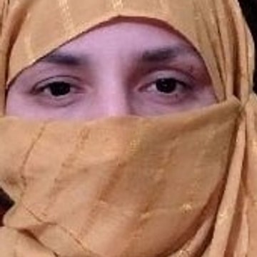 Saba tahir