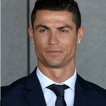 UR · Cristiano