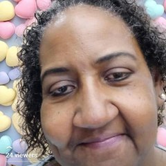 Gloria Towns