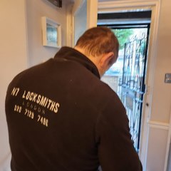 Lock smith
