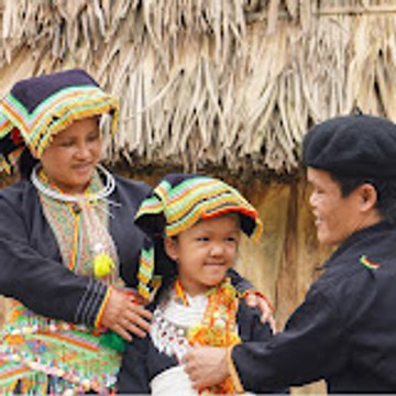Lùn familly