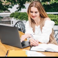 DigiEarn with Mahnoor – Learn, Work, Earn!