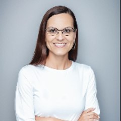 Liezl Van der Linde