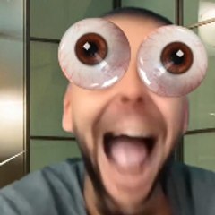 Tom Sings